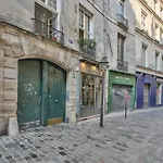 Charming Apartment For 4 People - Paris 4Eme