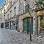 Charming Apartment For 4 People - Paris 4Eme